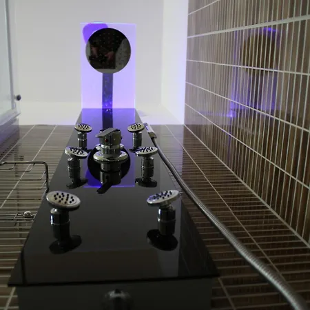 לינה וארוחת בוקר Giosa 2*