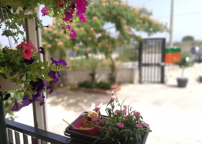 לינה וארוחת בוקר Giosa 2*